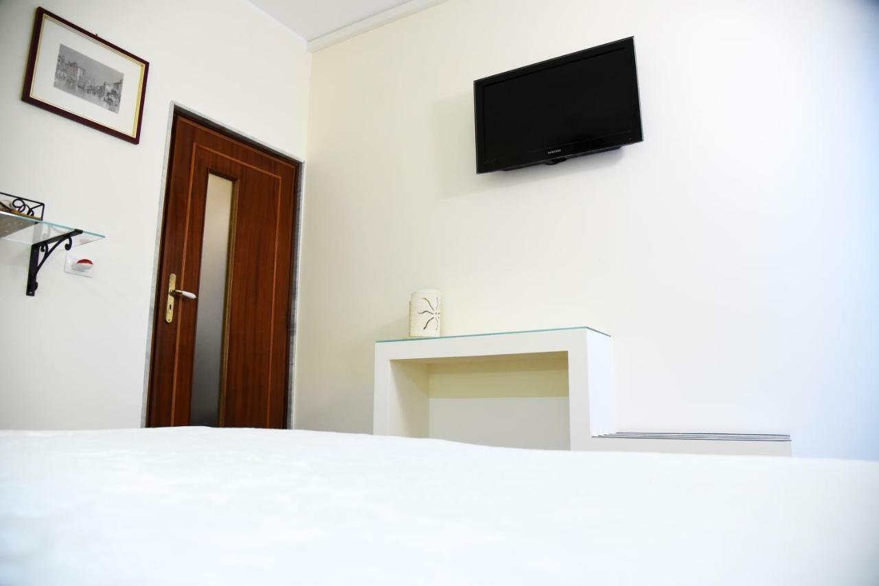 B&B Al Vecchio Glicine Torre Canne Dış mekan fotoğraf